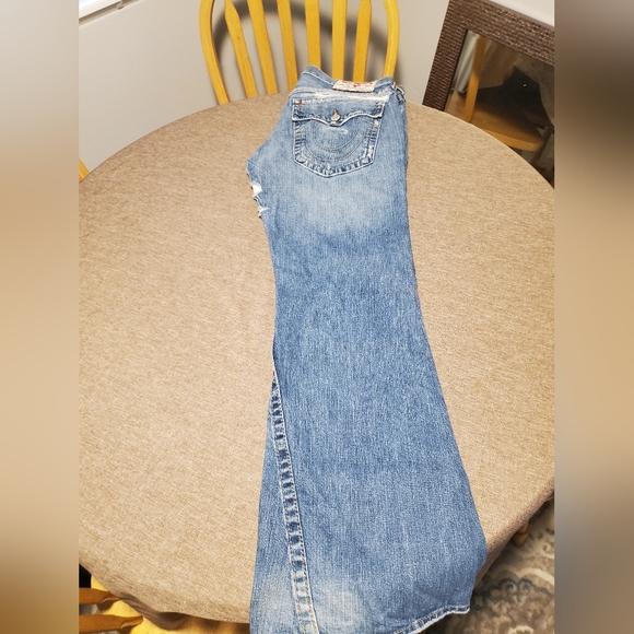 True Religion Joey Distressed Jean's- Size 33 - Picture 4 of 5